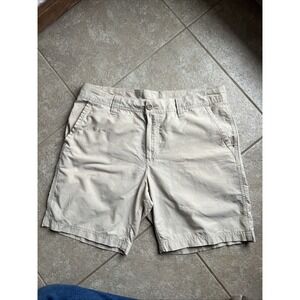 Columbia Mens Hiking Shorts Khaki Size 32W 8L EUC